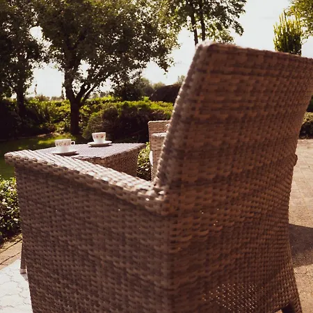 Bij Corine, Bed En Zorg Bed & Breakfast