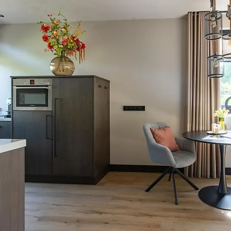 Bij Corine, Bed En Zorg 3*