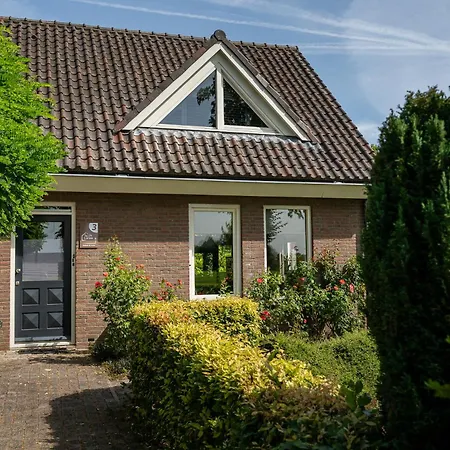 Bij Corine, Bed En Zorg Bed & Breakfast 3*