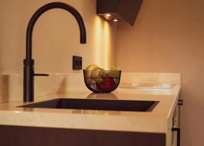 Bij Corine, Bed En Zorg