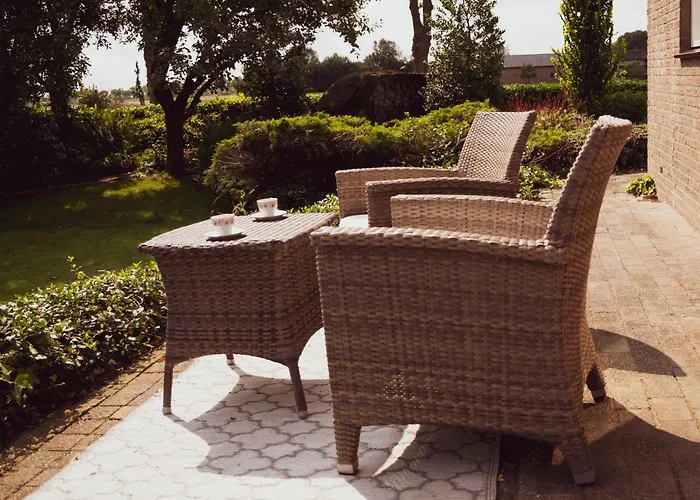 Bij Corine, Bed En Zorg