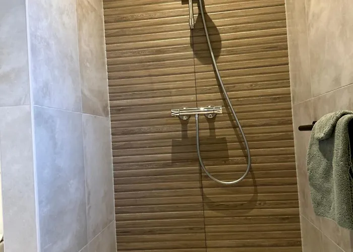 Bij Corine, Bed En Zorg 3*