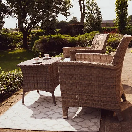 Bij Corine, Bed En Zorg