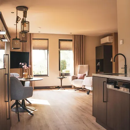 Bij Corine, Bed En Zorg 3*