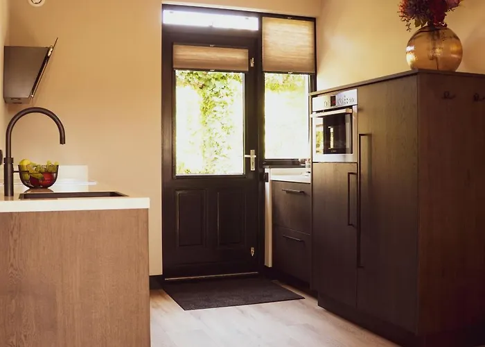 Bed & Breakfast Bij Corine, Bed En Zorg